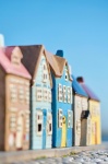 DOMEK CERAMICZNY NA TEALIGHT Nyhavn Yellow Żółte Drzwi Ib Laursen