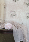 TAPETA Z NADRUKIEM Faded Roses Vintage Paint Jeanne d'Arc